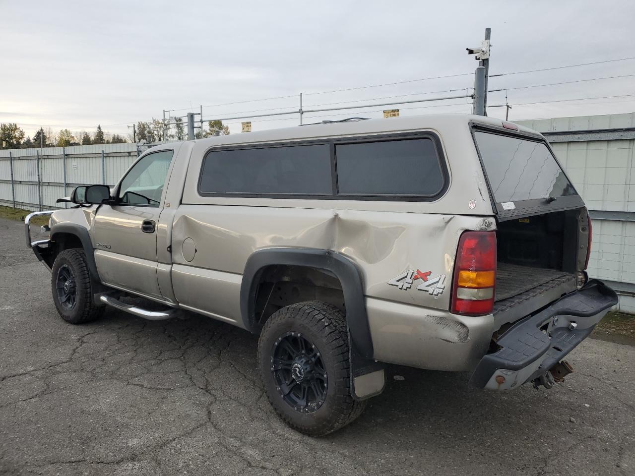 2001 Chevrolet Silverado K2500 Heavy Duty - Фото 2