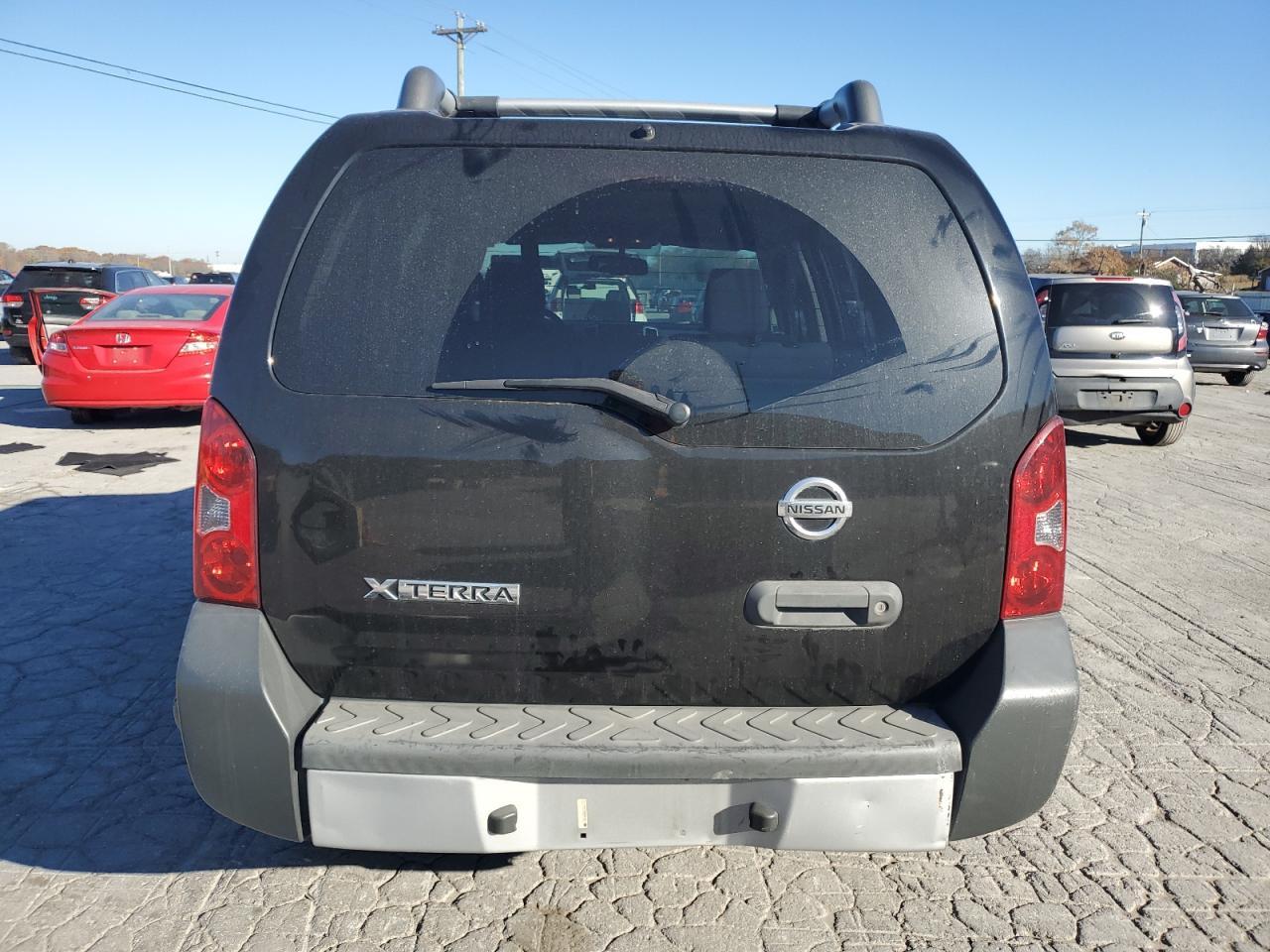 2015 Nissan Xterra X - Image 6
