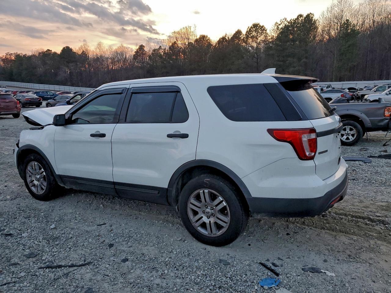 2016 Ford Explorer Police Interceptor - Image 2