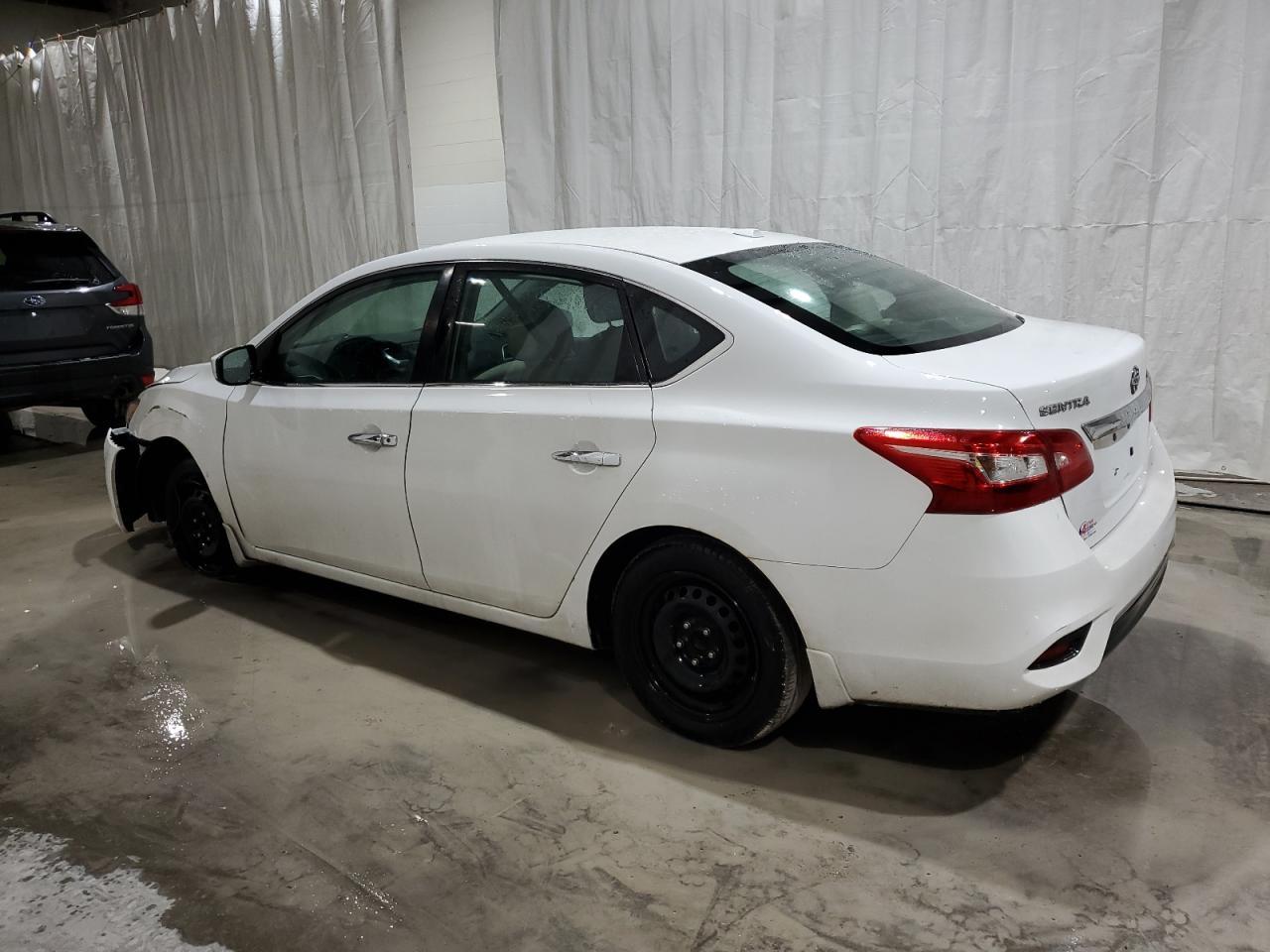 2016 Nissan Sentra S - Фото 2