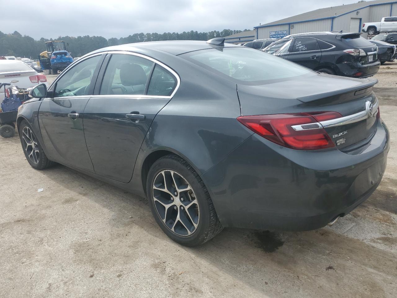 2017 Buick Regal Sport Touring - Фото 2