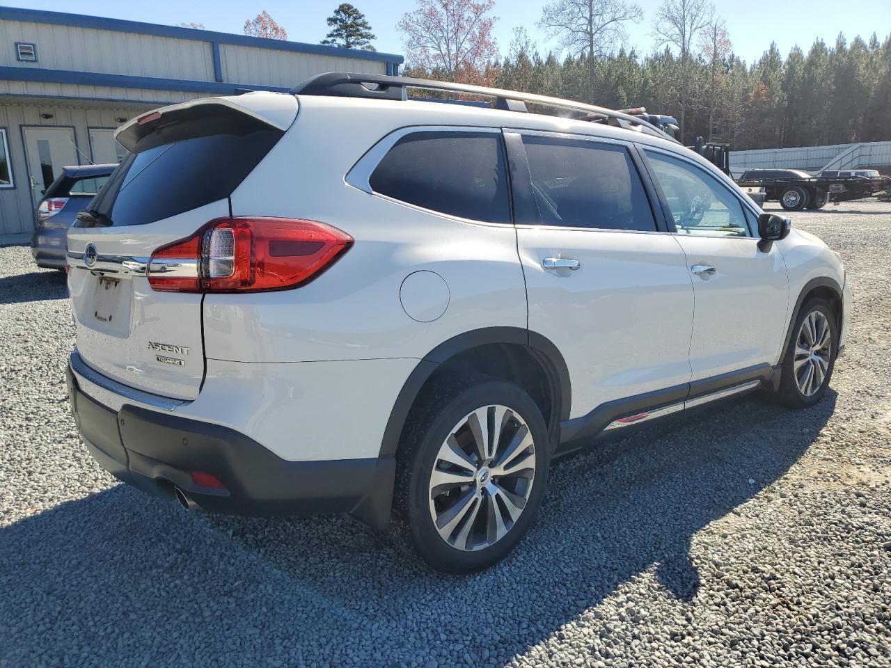 2022 Subaru Ascent Touring - Фото 3
