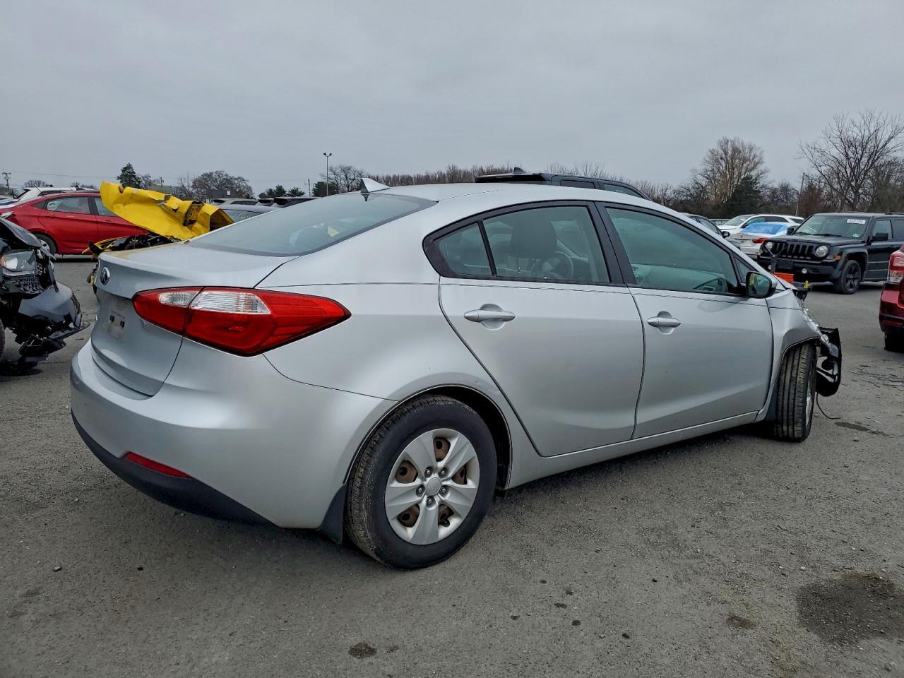 2016 Kia Forte Lx - Фото 3