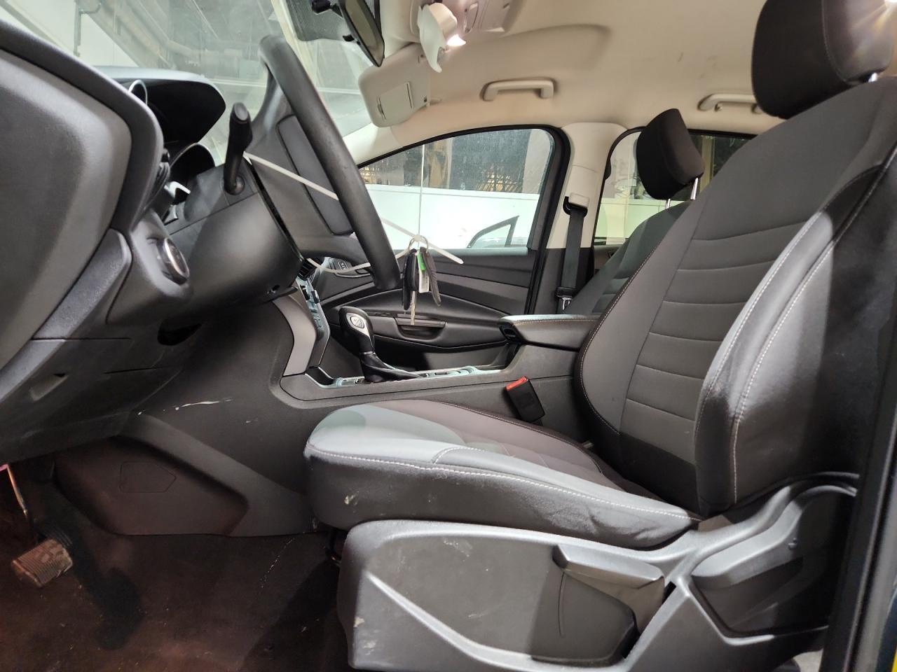 2019 Ford Escape S - Фото 7