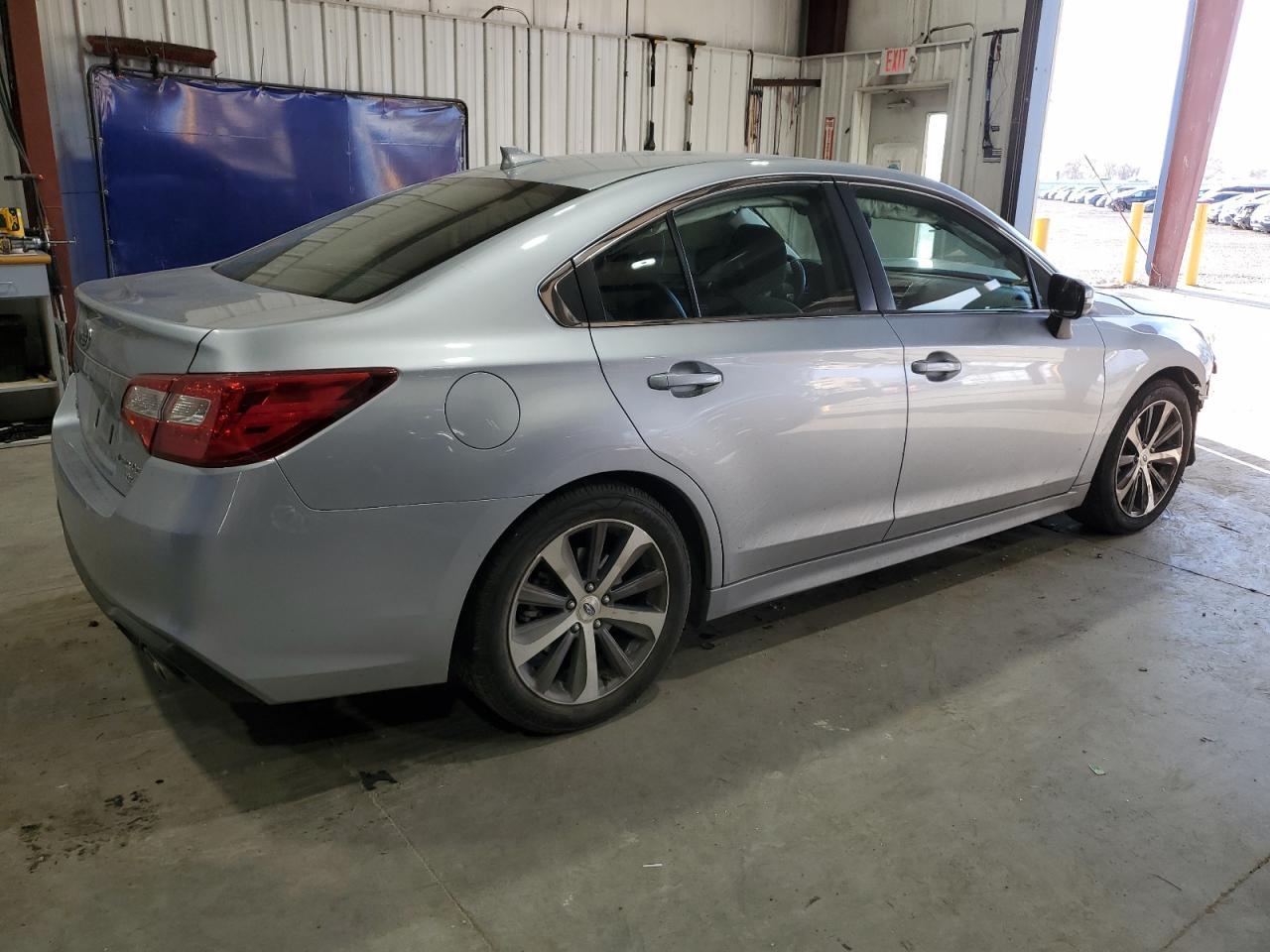 2019 Subaru Legacy 3.6R Limited - Фото 3