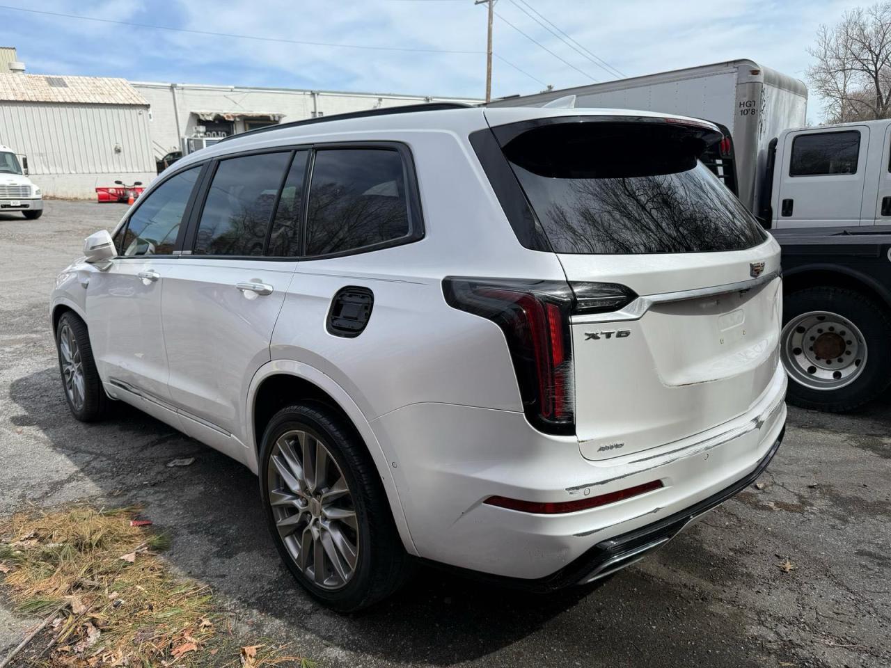 2020 Cadillac Xt6 Sport - Image 3