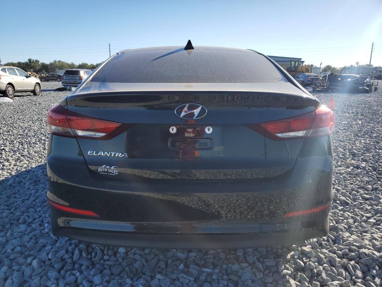 2017 Hyundai Elantra Se - Фото 6