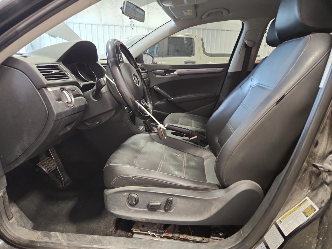 2016 Volkswagen Passat S - Фото 7