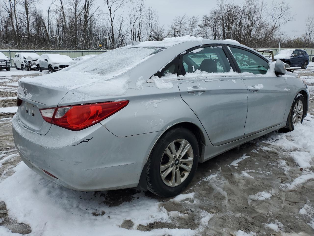 2013 Hyundai Sonata Gls - Image 3