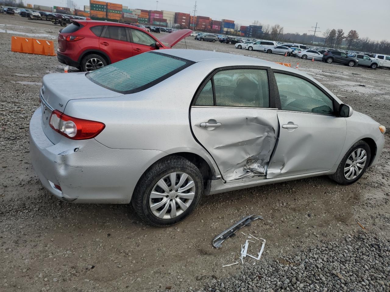 2013 Toyota Corolla Base - Фото 3