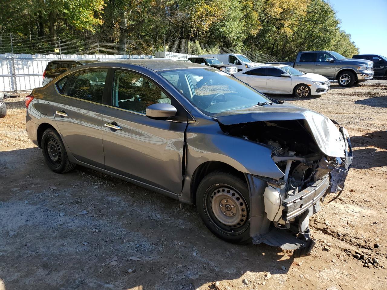 2016 Nissan Sentra S - Image 4