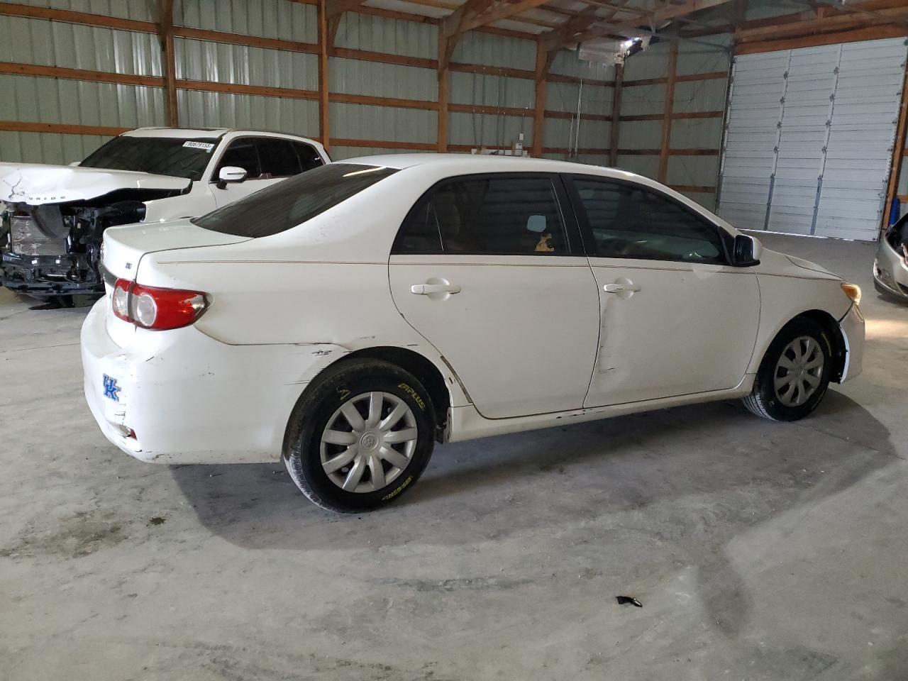 2011 Toyota Corolla Base - Фото 3