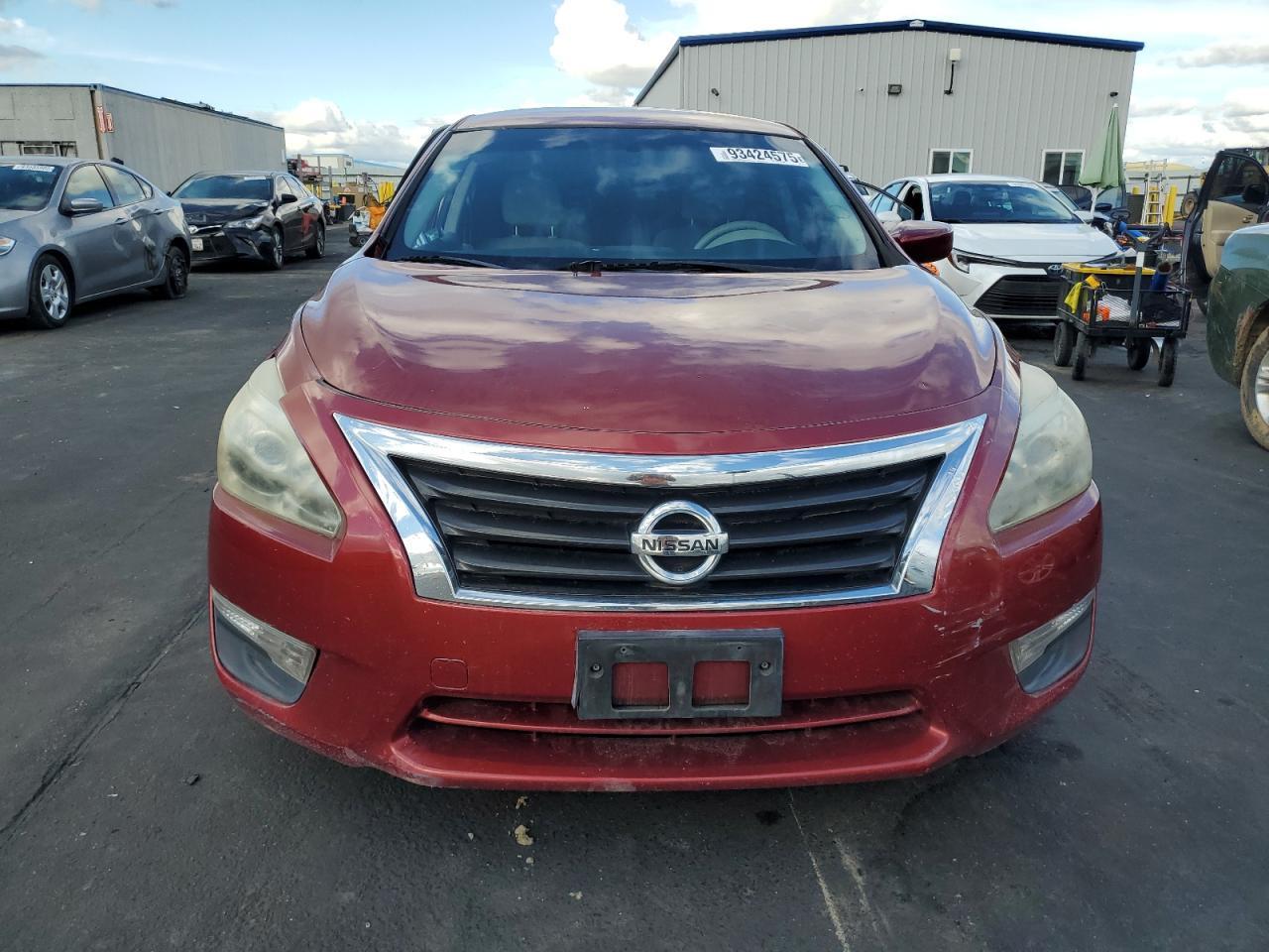 2014 Nissan Altima 2.5 - Image 5