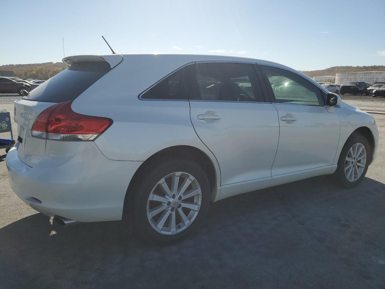 2011 Toyota Venza - Фото 3