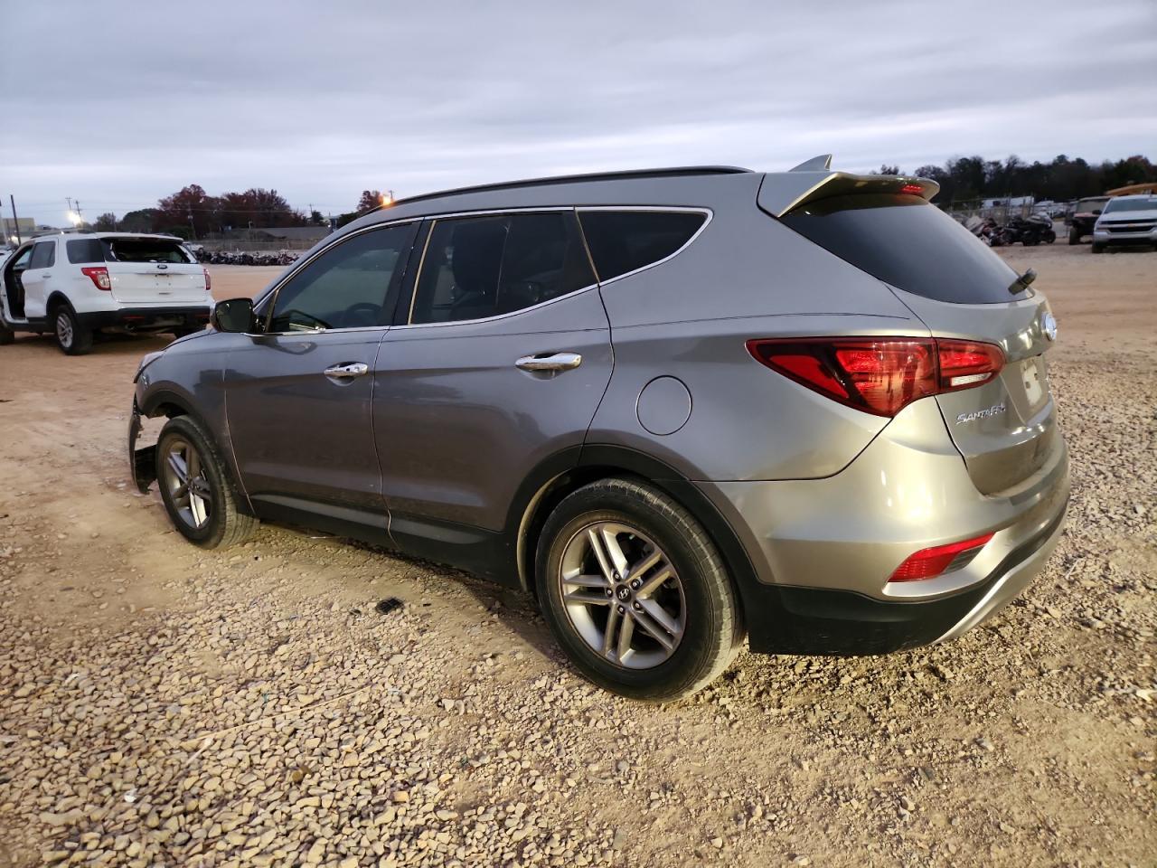 2018 Hyundai Santa Fe Sport 2.4L - Фото 2