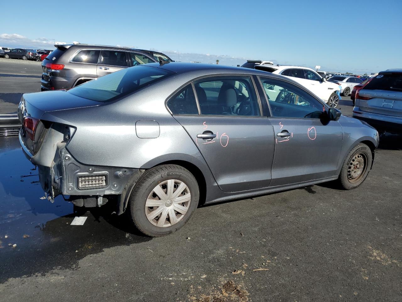 2016 Volkswagen Jetta S - Image 3
