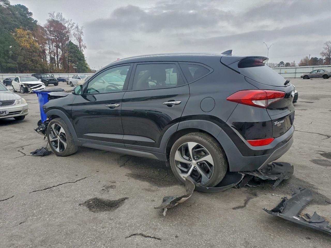 2016 Hyundai Tucson Limited - Image 2