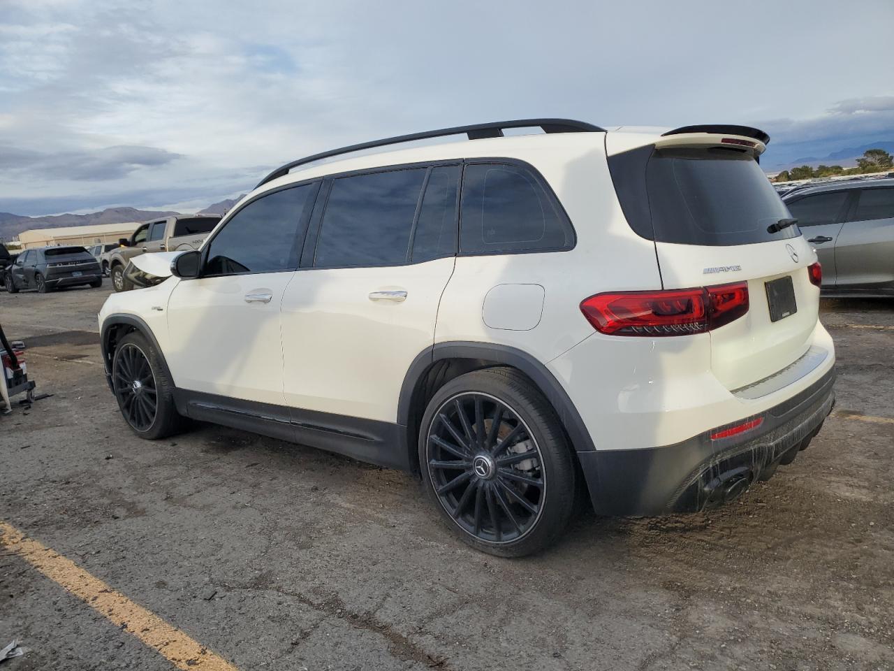 2022 Mercedes-Benz Glb Amg 35 4Matic - Image 2
