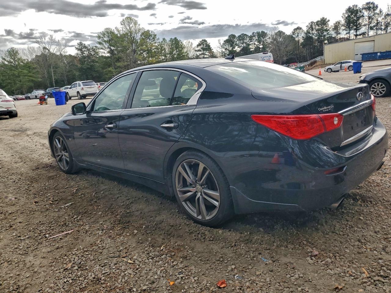 2017 Infiniti Q50 Premium - Image 2