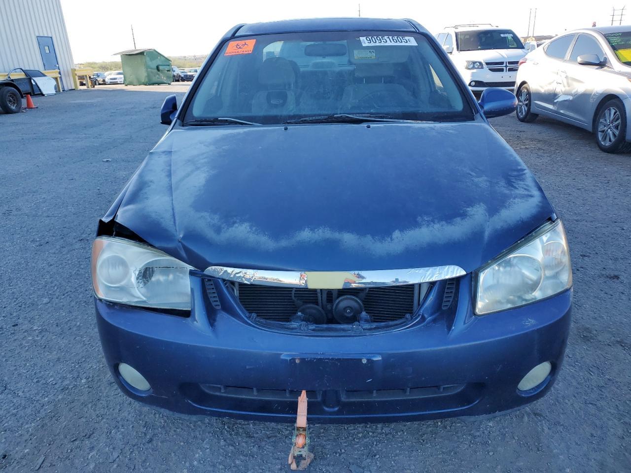 2004 Kia Spectra Lx - Image 5