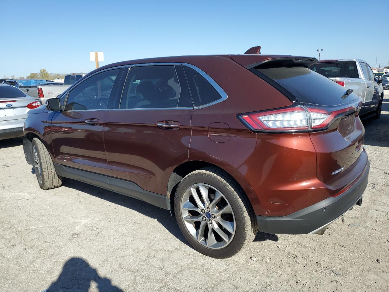 2015 Ford Edge Titanium - Image 2