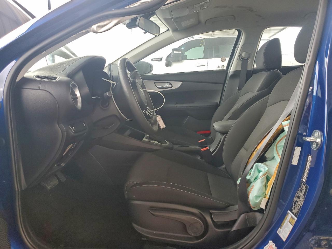 2023 Kia Forte Lx - Фото 7