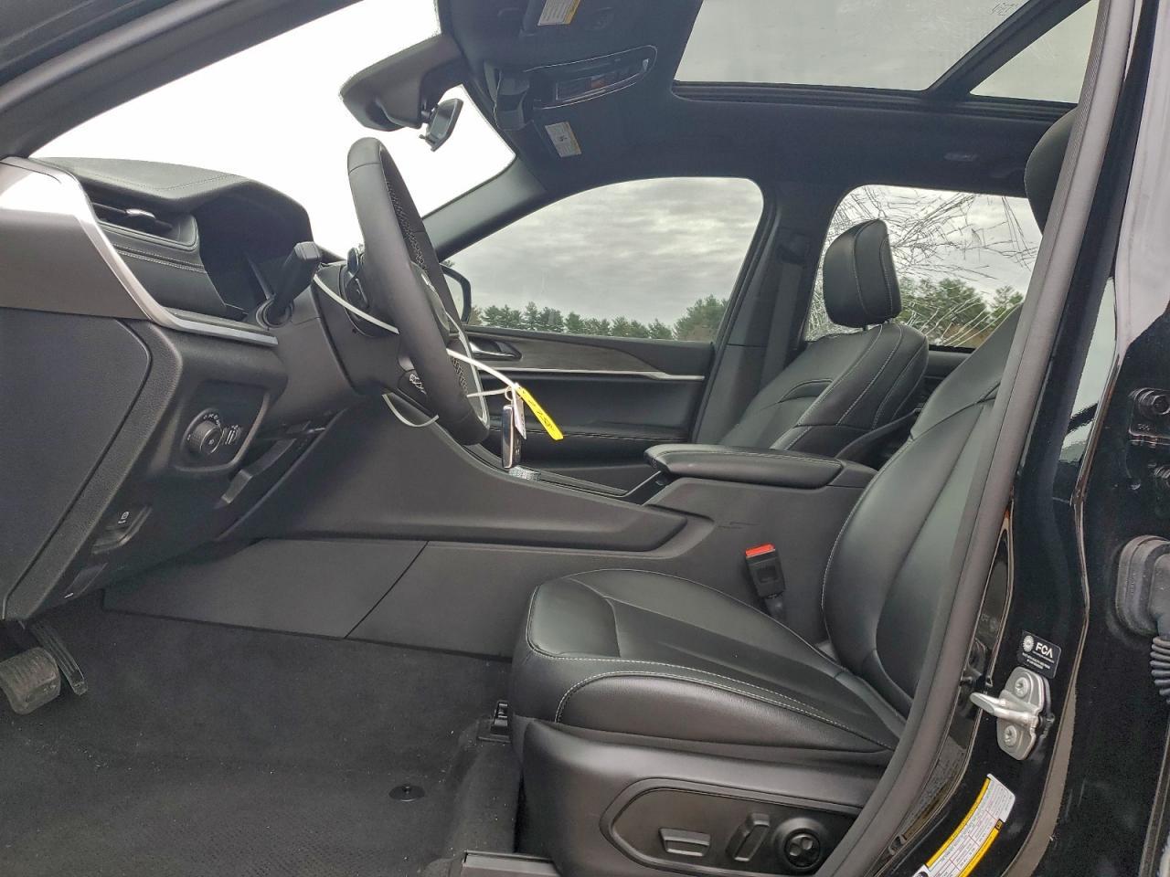 2025 Jeep Grand Cherokee Limited - Image 7