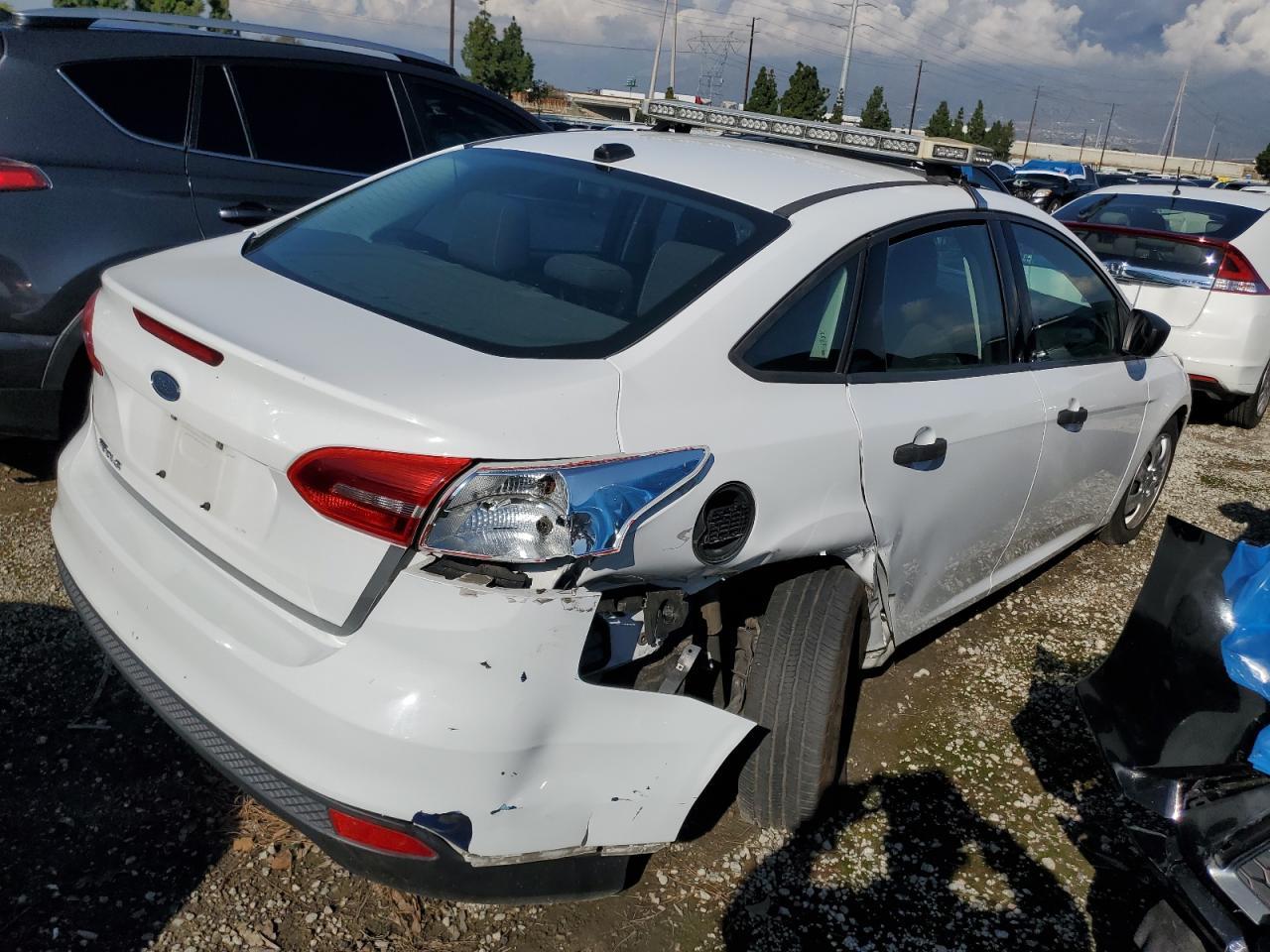 2018 Ford Focus S - Фото 3