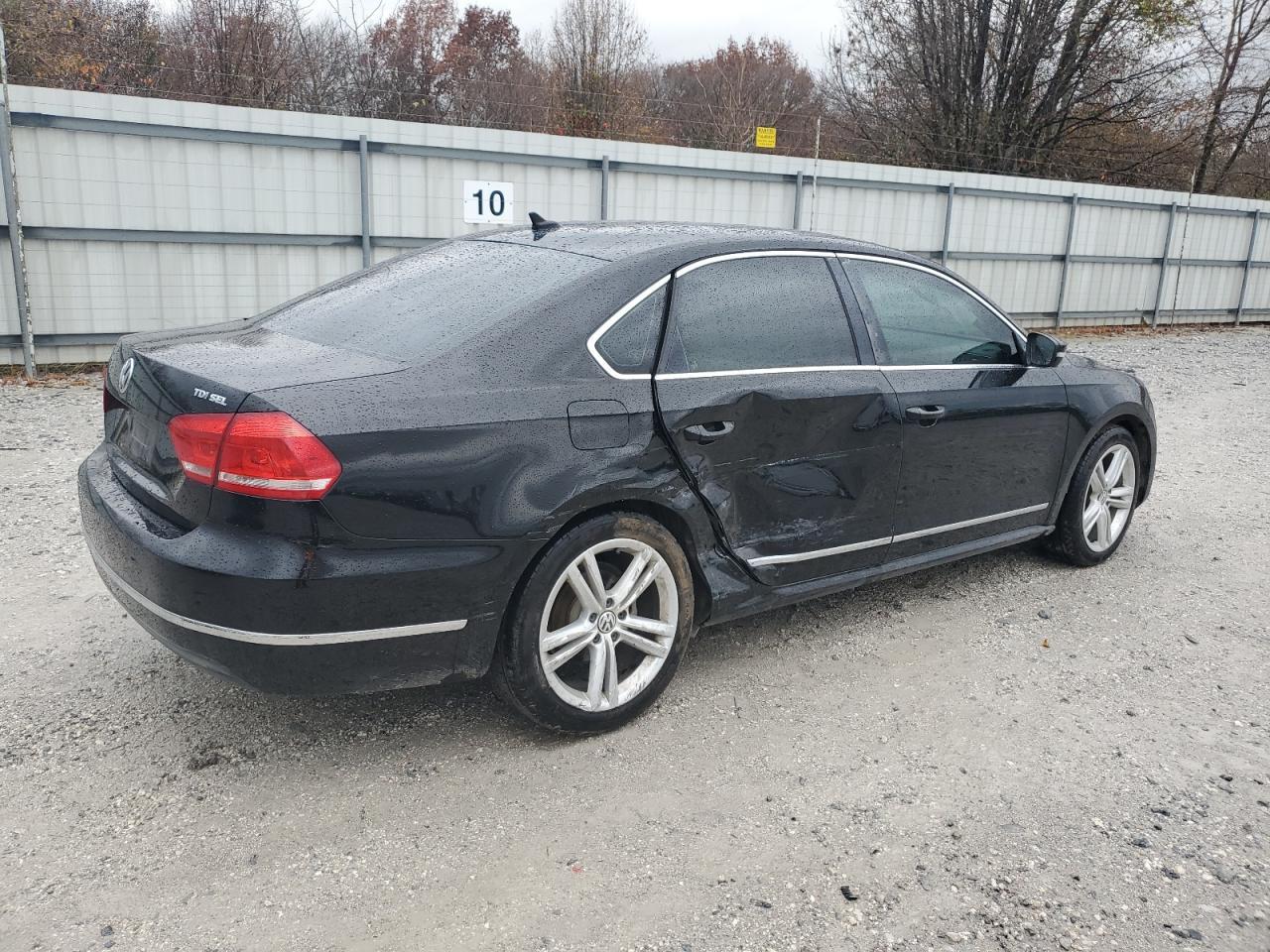 2013 Volkswagen Passat Sel - Фото 3