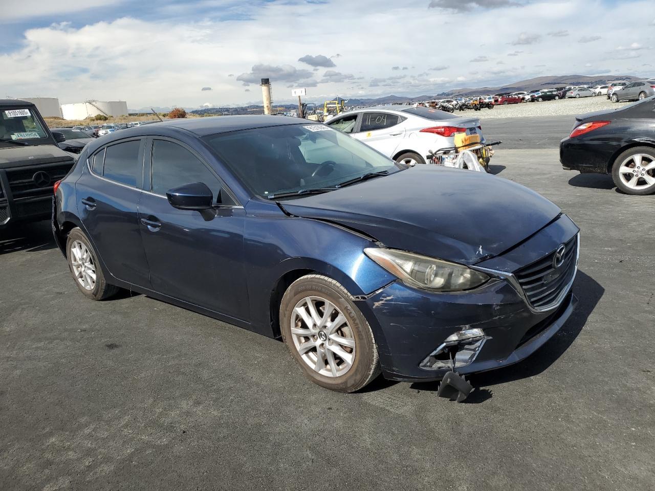 2014 Mazda 3 Touring - Image 4