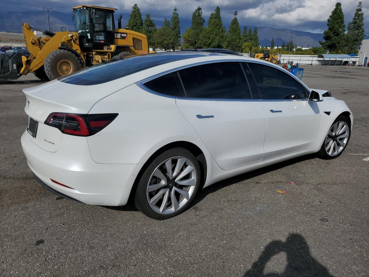 2020 Tesla Model 3 - Image 3