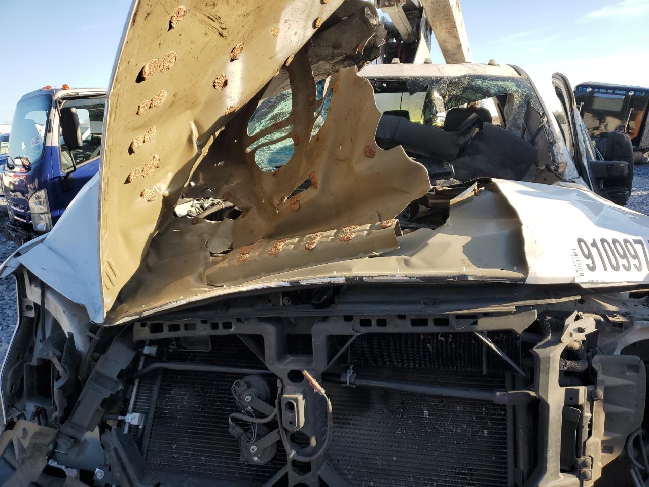 2020 Ford F550 Super Duty Bucket Truck - Image 7