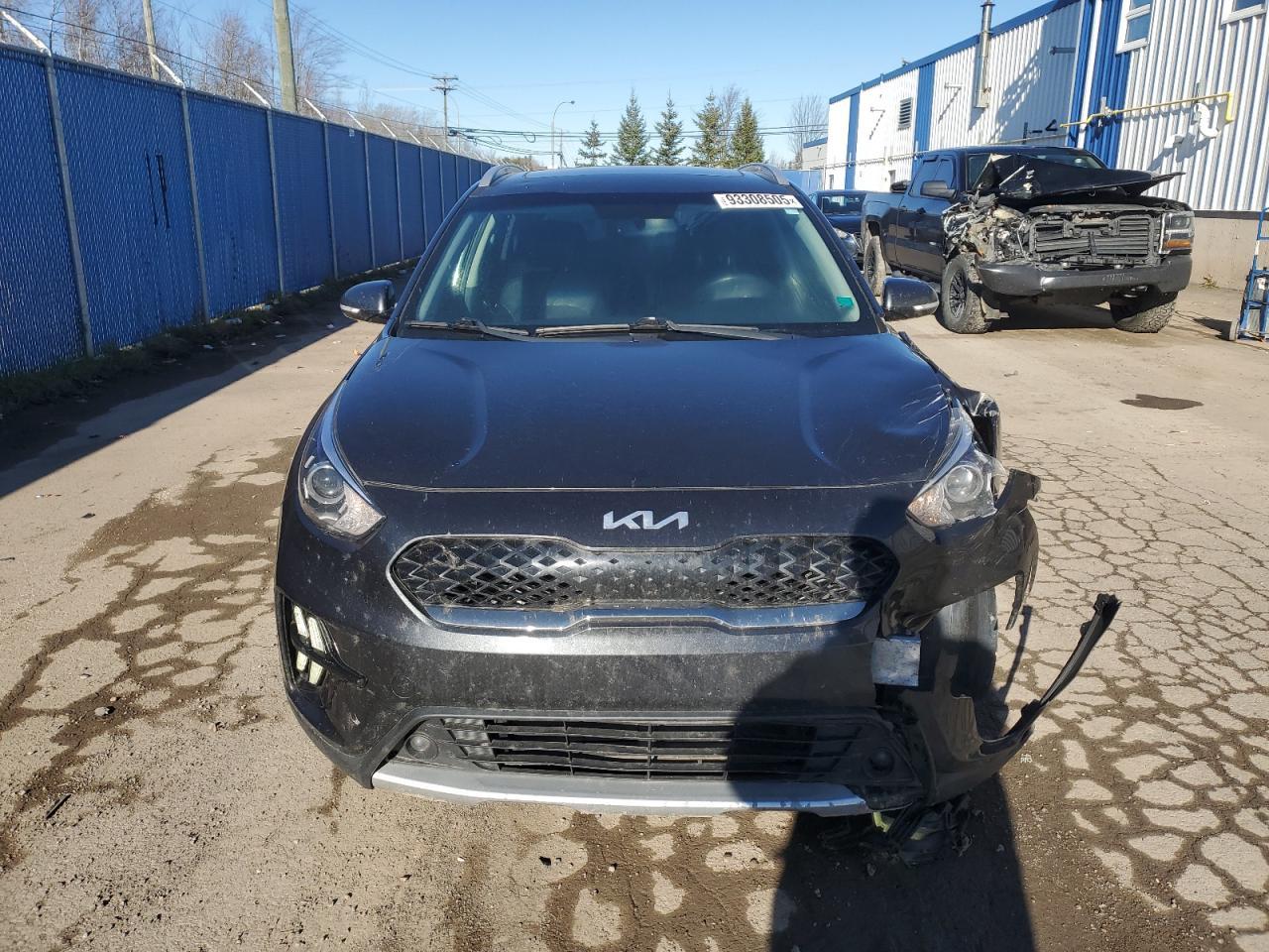 2022 Kia Niro Touring Special Edition - Image 5