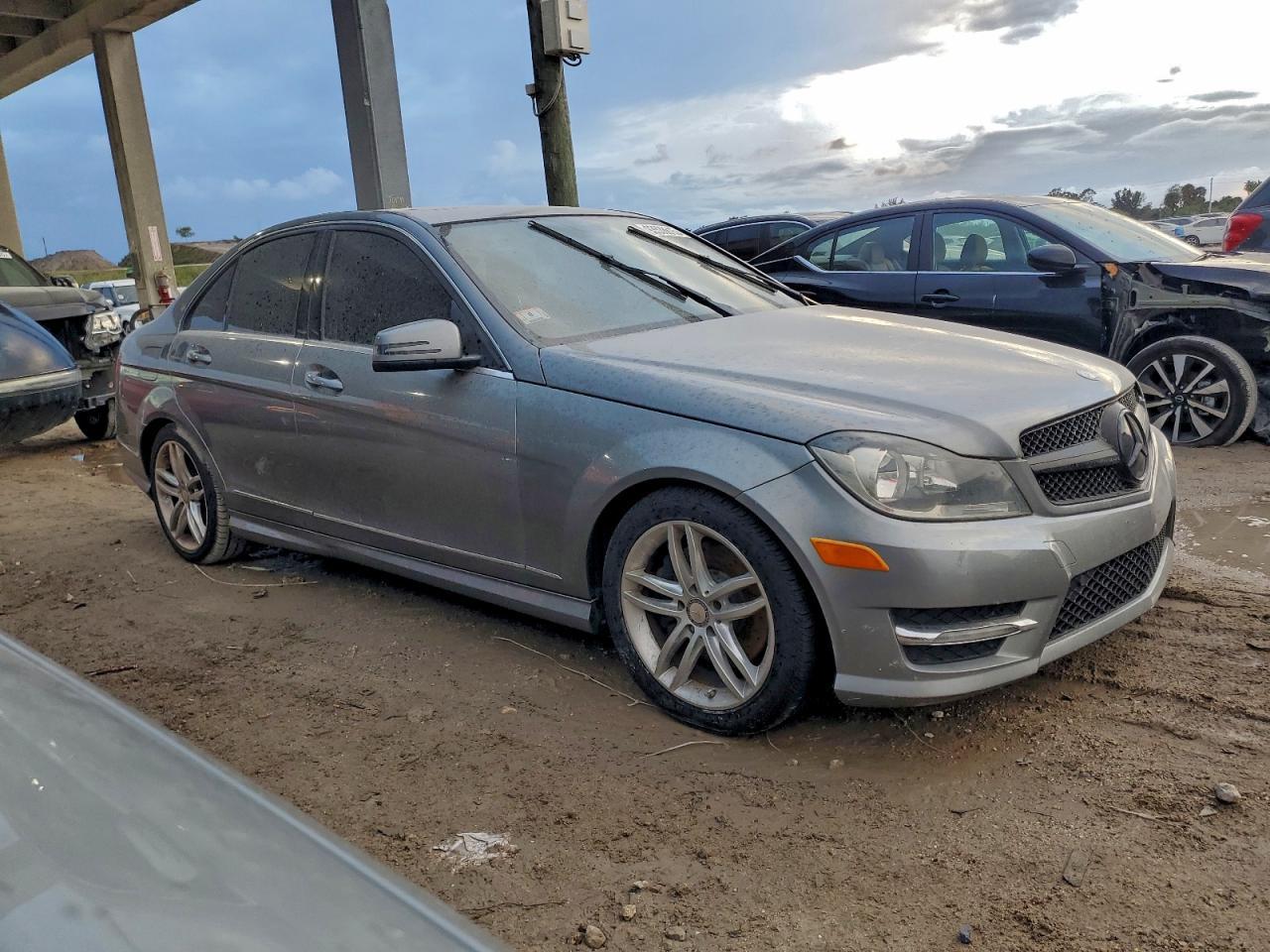 2013 Merz C 300 4Mat - Фото 4
