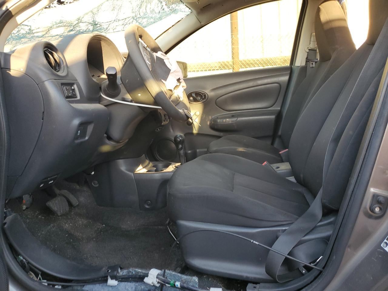 2016 Nissan Versa S - Image 7