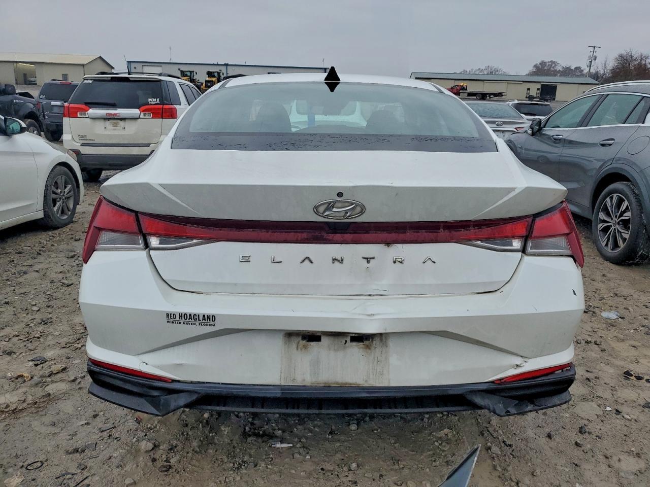 2021 Hyundai Elantra Se - Фото 6
