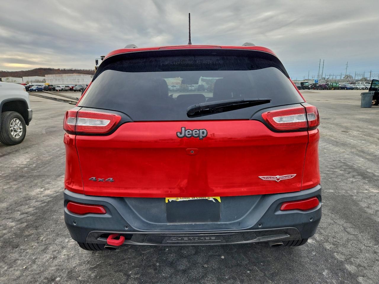 2017 Jeep Cherokee Trailhawk - Image 6