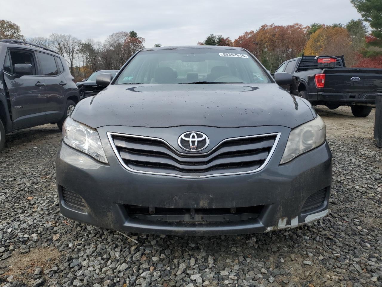 2010 Toyota Camry Le - Фото 5