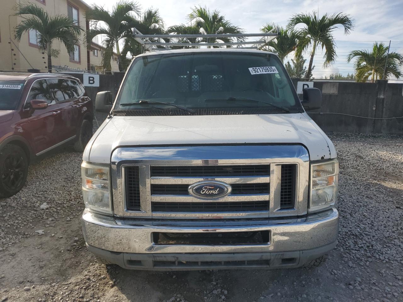 2011 Ford Econoline E250 Van - Фото 5