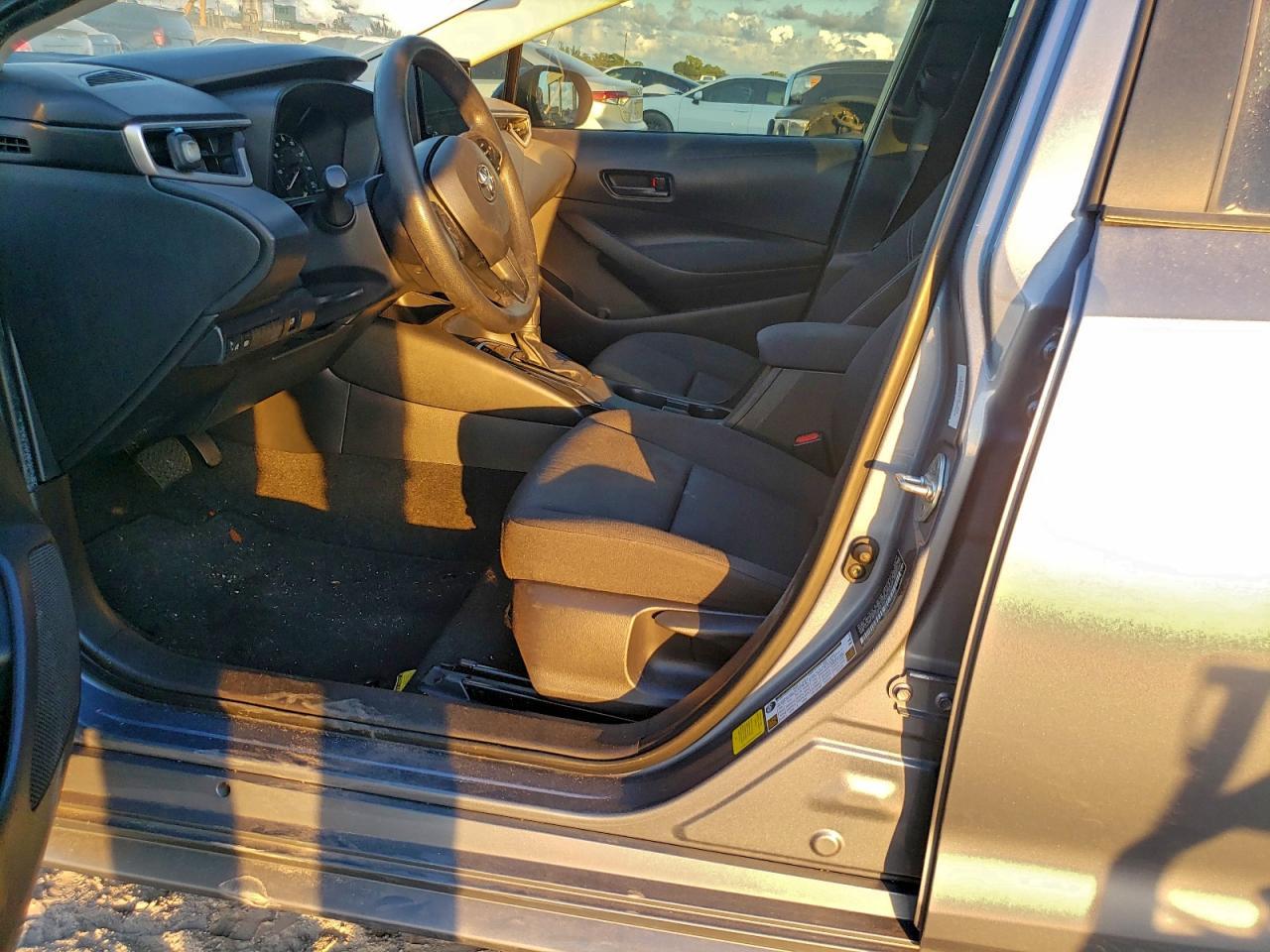 2023 Toyota Corolla Le - Фото 7