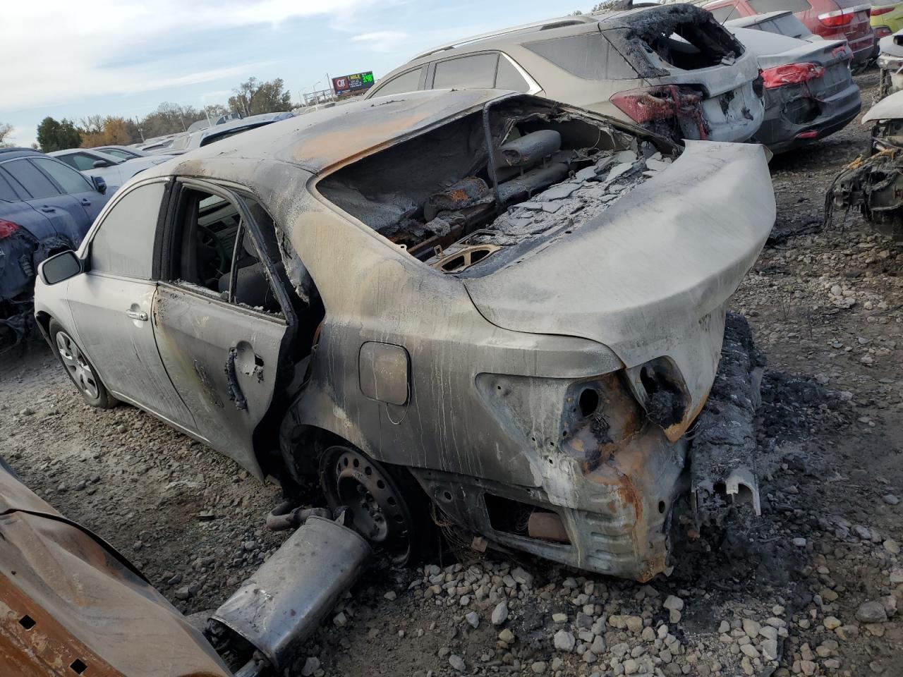 2009 Toyota Camry Base - Image 2