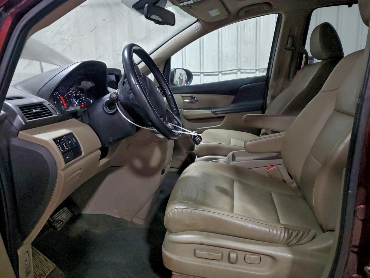 2014 Honda Odyssey Exl - Image 7