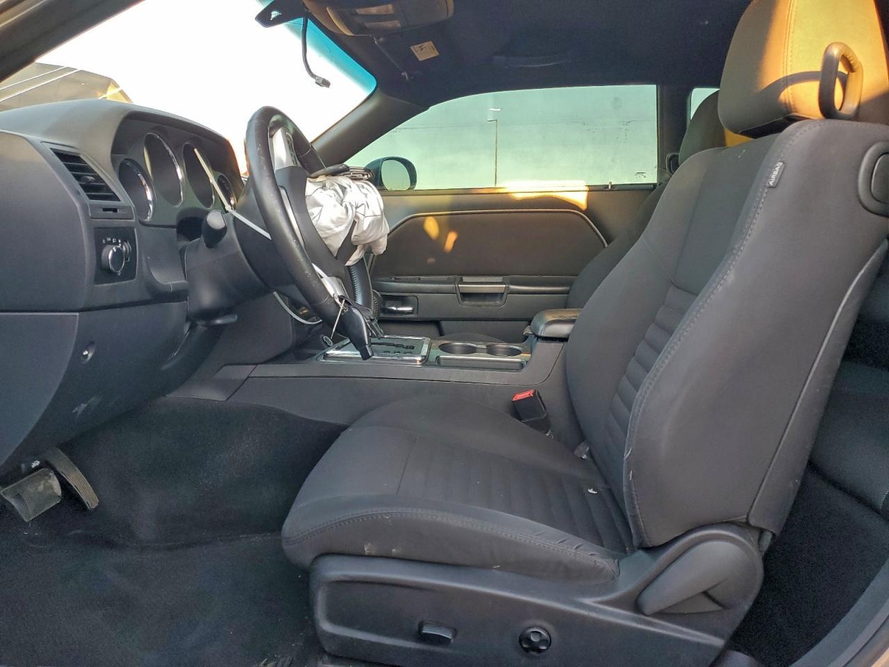 2014 Dodge Challenger Sxt - Image 7