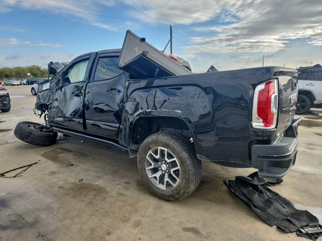 2021 GMC Canyon At4 - Фото 2