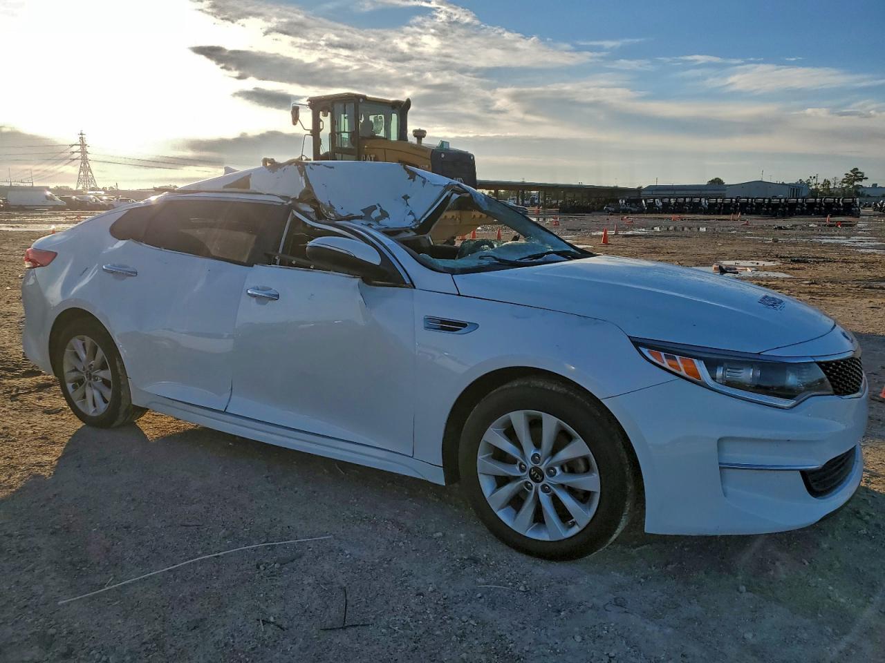 2018 Kia Optima Lx - Image 4