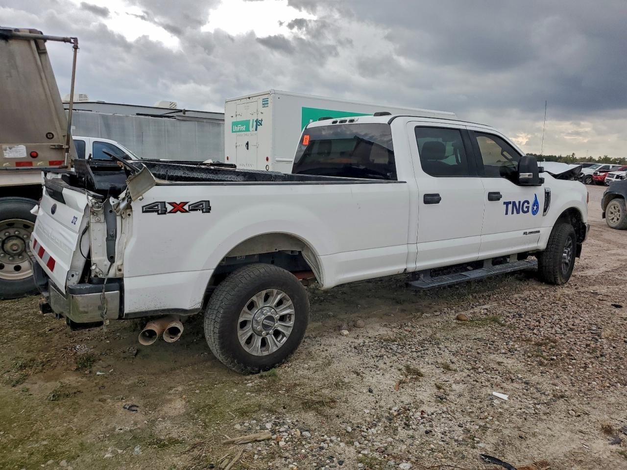 2020 Ford F250 Super Duty - Фото 3