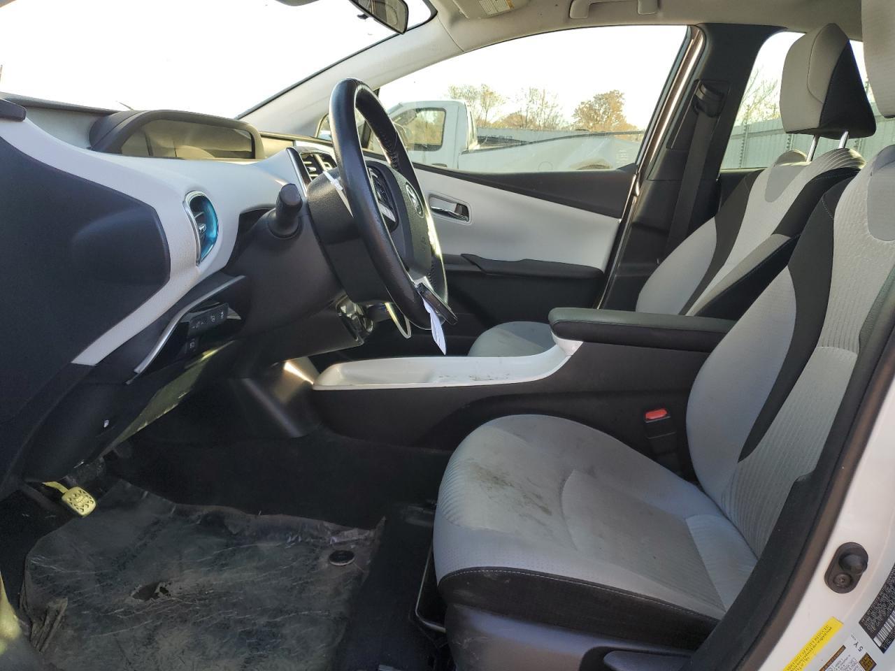 2018 Toyota Prius - Фото 7