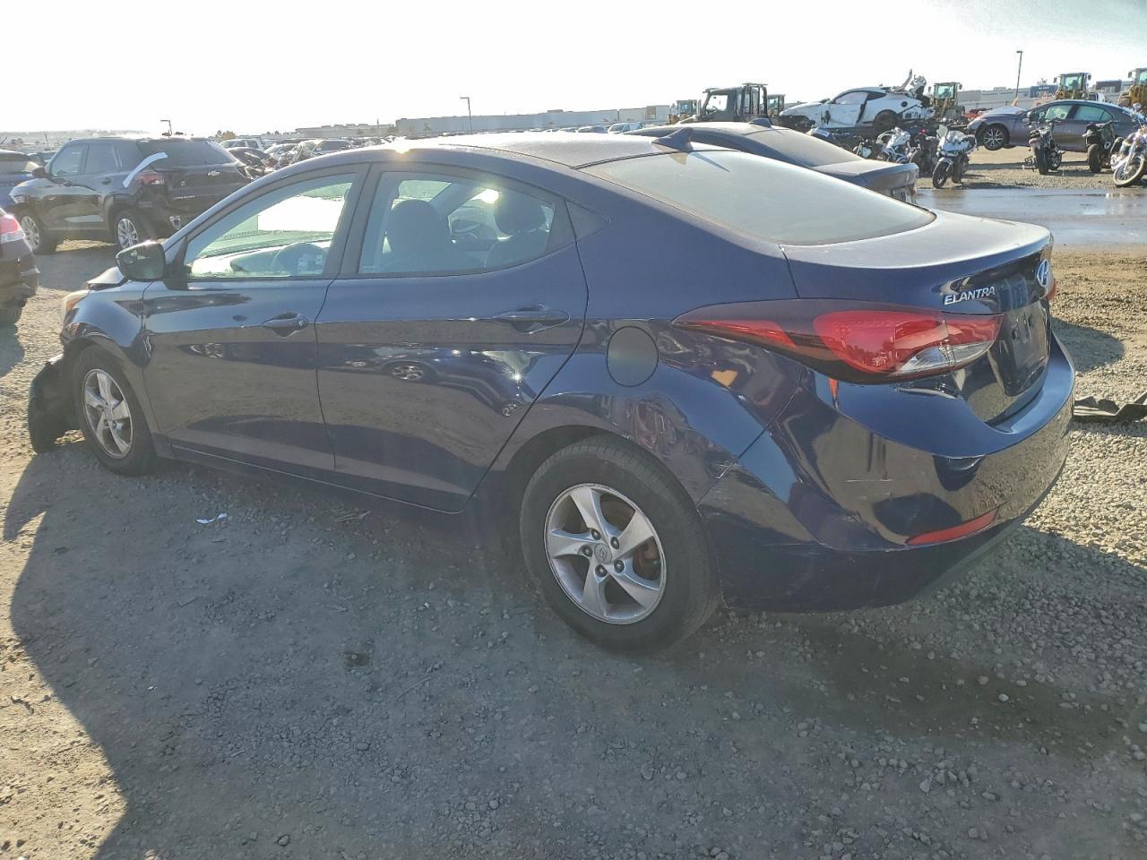 2014 Hyundai Elantra Se - Фото 2