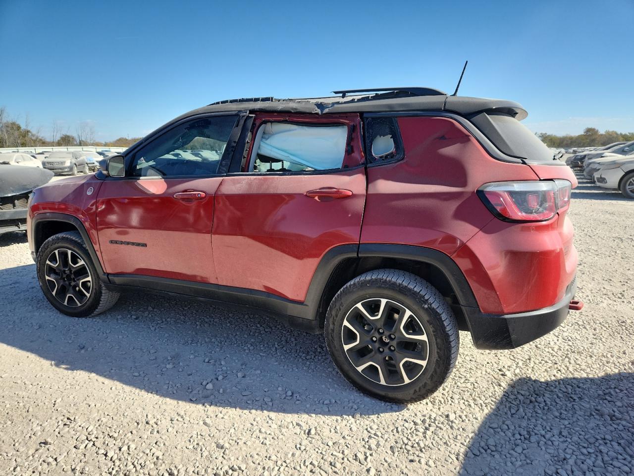 2020 Jeep Compass Trailhawk - Image 2