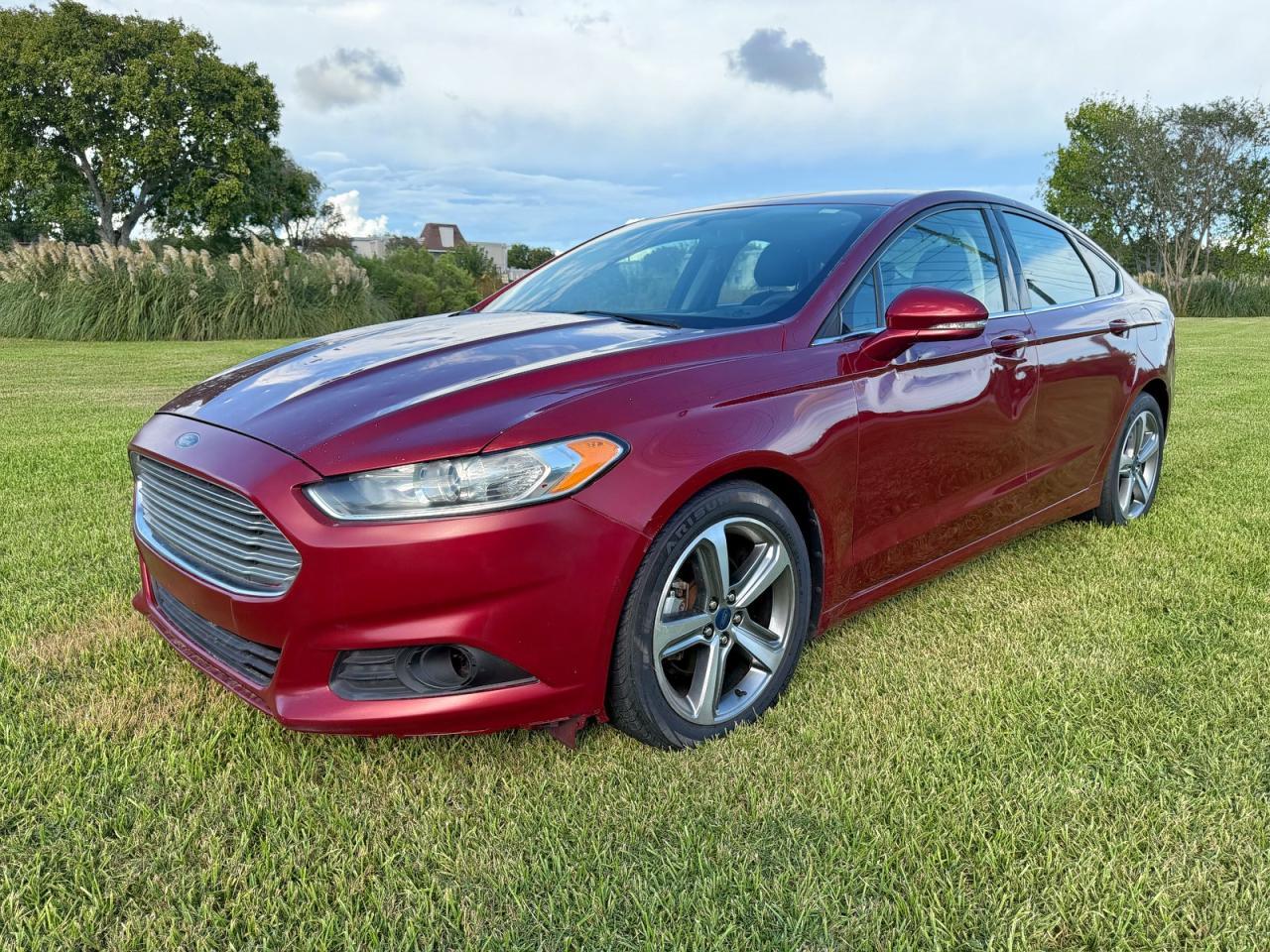 2015 Ford Fusion Se - Фото 2